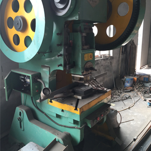 宁波冲床公司，常见的冲床设备有哪些类型？